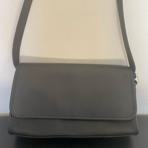 Vintage black Coach shoulder bag 9072